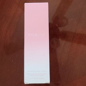 Kylie Skin Foaming Face Wash